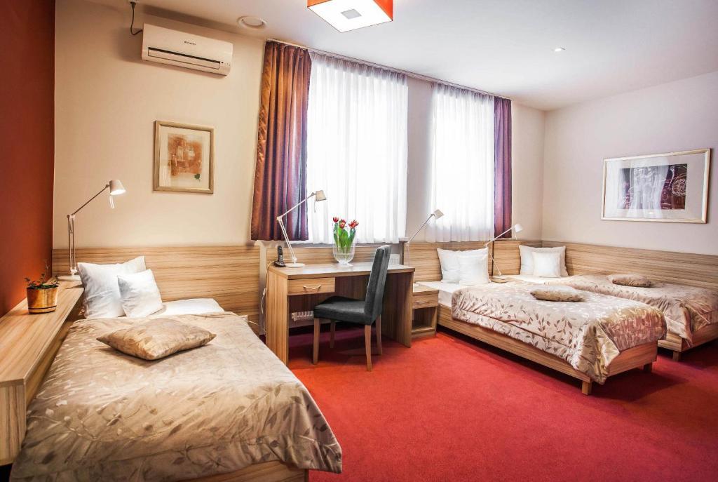 Hotel Arsenal Gliwice Phòng bức ảnh