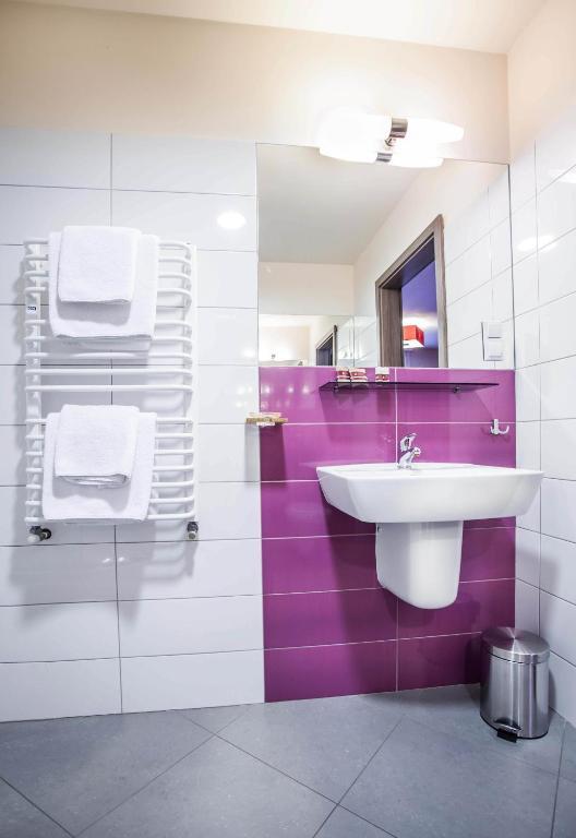 Hotel Arsenal Gliwice Phòng bức ảnh